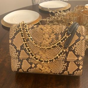 Tory Burch snake purse - beautiful in very good condition